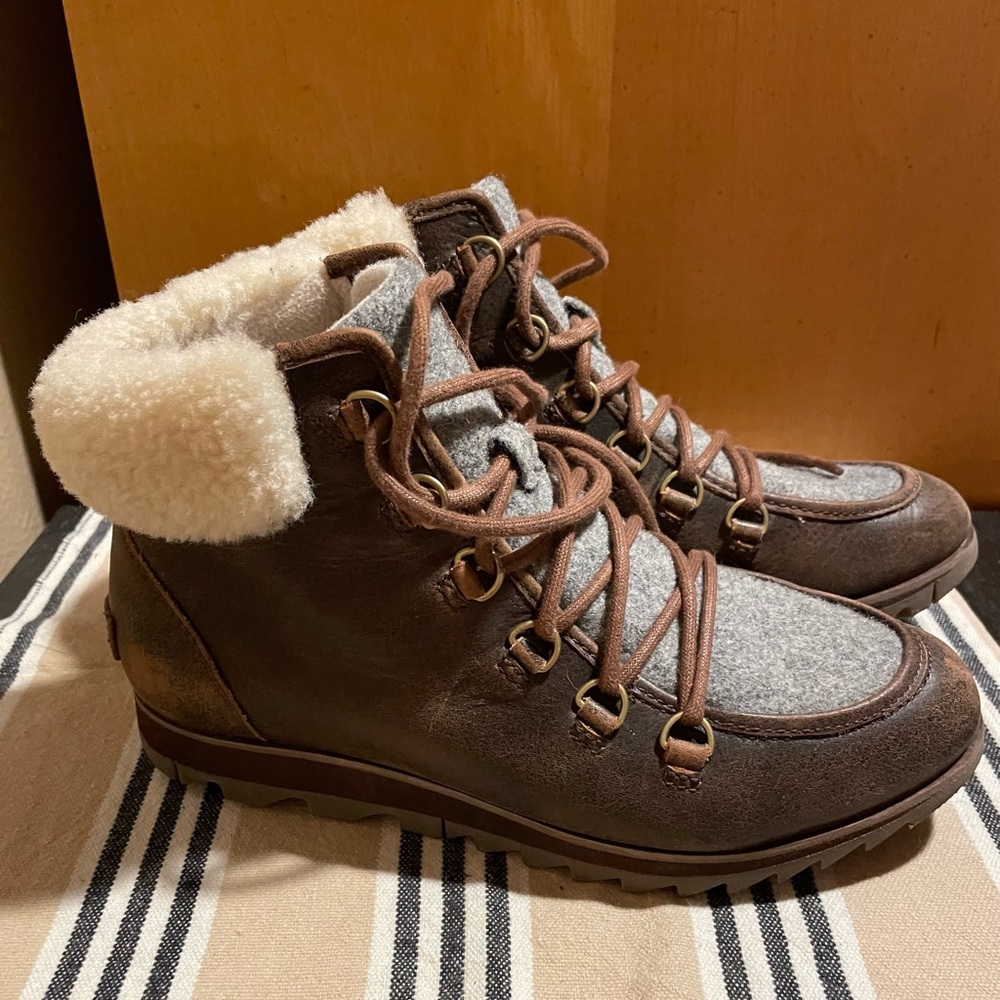 Sorel Harlow Sherpa boot